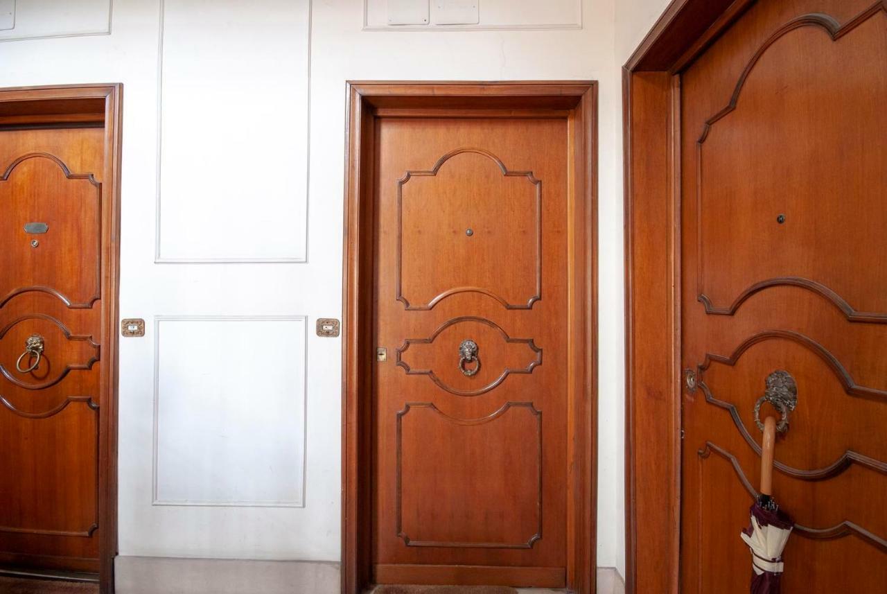 Appartamento Via Del Corso Roma Ngoại thất bức ảnh